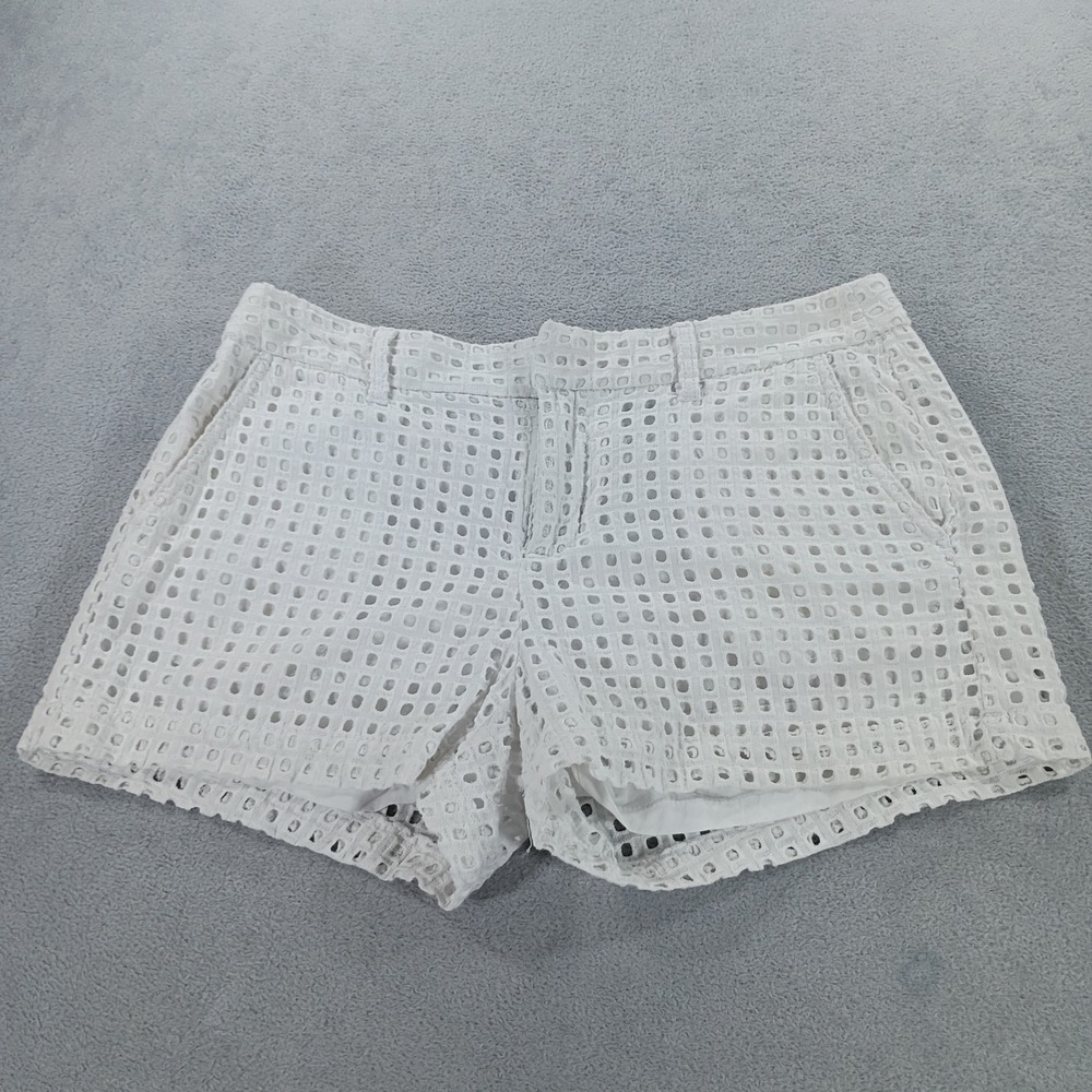 Gap Womens The City 3 Inch Short White 4 Eyelet Geometric Embroidery